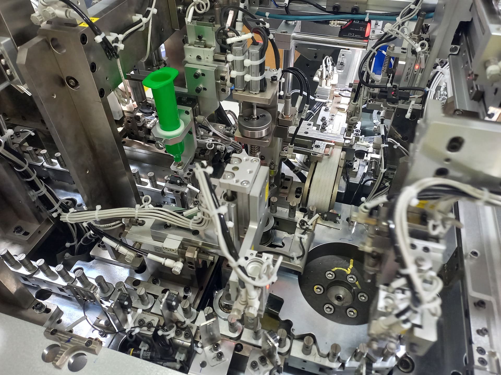 Automatic Assembly Machine for Motor Components