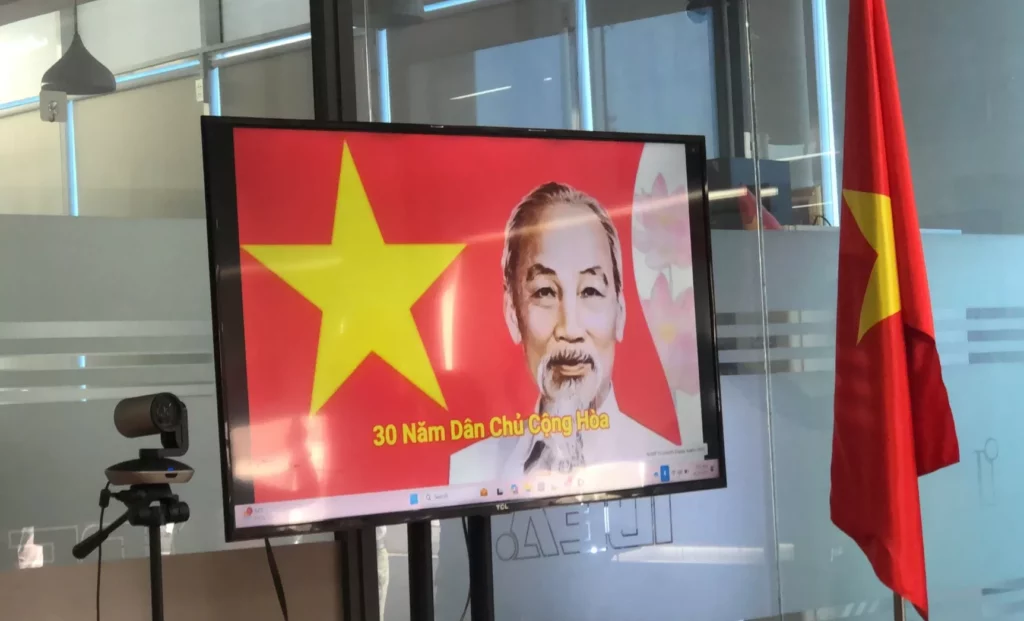 Kỷ niệm 50 năm giải phóng miền nam thống nhất đất nước tại IDEA