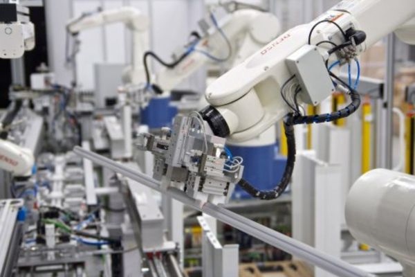 Tìm hiểu về hệ thống máy lắp ráp tự động chi tiết từ A – Z