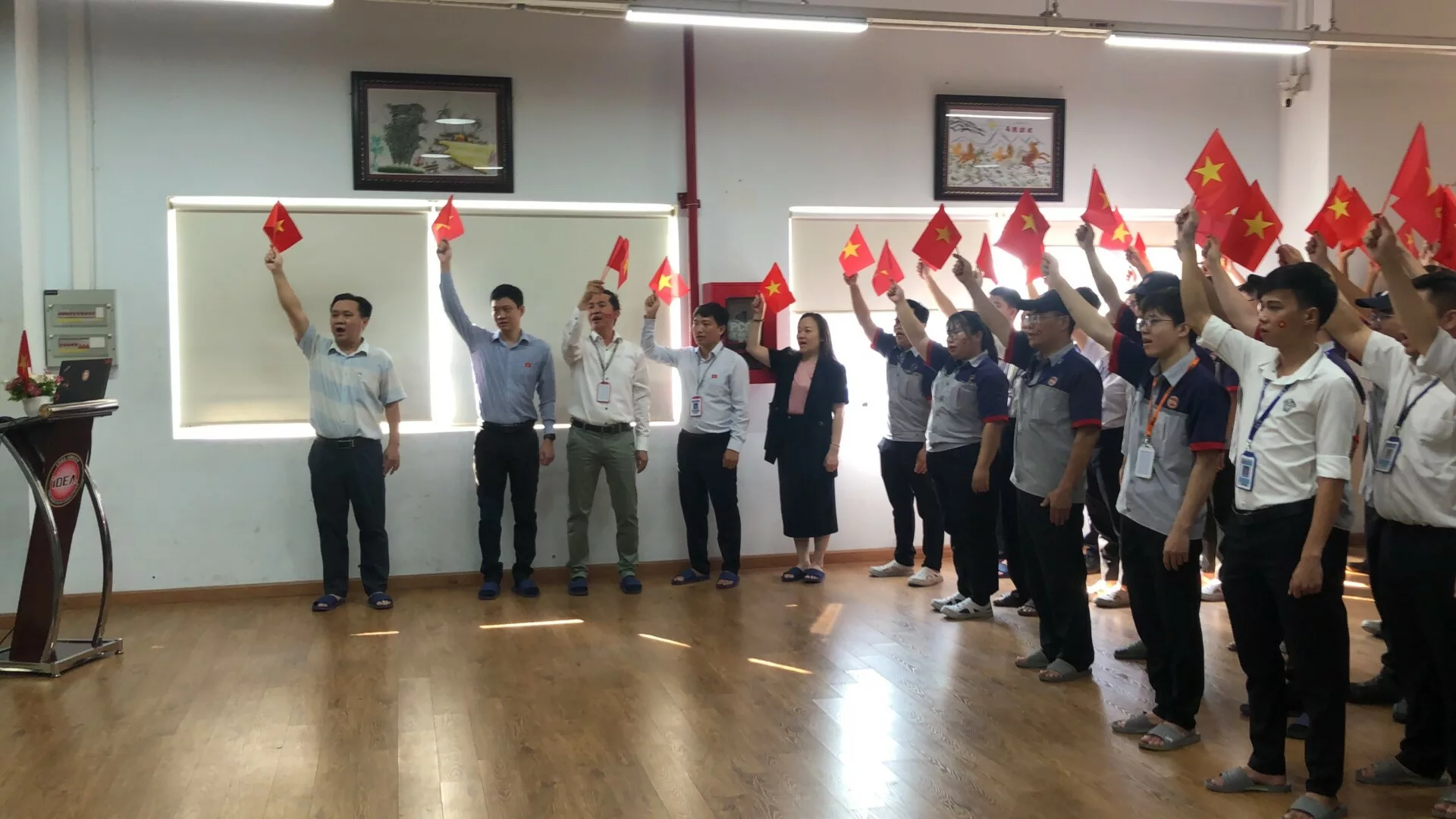 Kỷ niệm 50 năm giải phóng miền nam thống nhất đất nước tại IDEA
